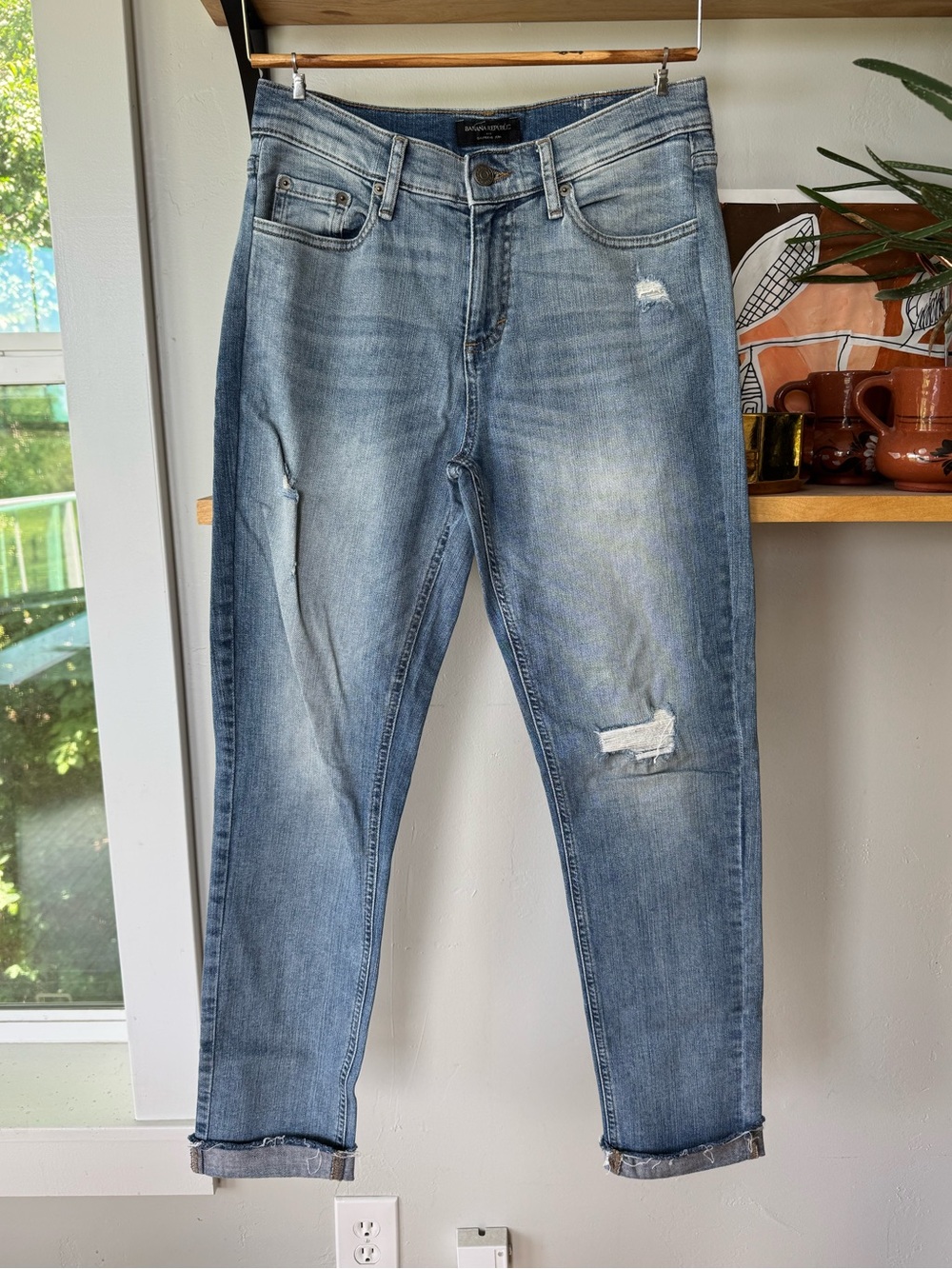 Banana Republic Girlfriend Jean Medium Wash Distressed Denim Size 26 or 2